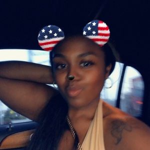 Meet your Posher, Shanika